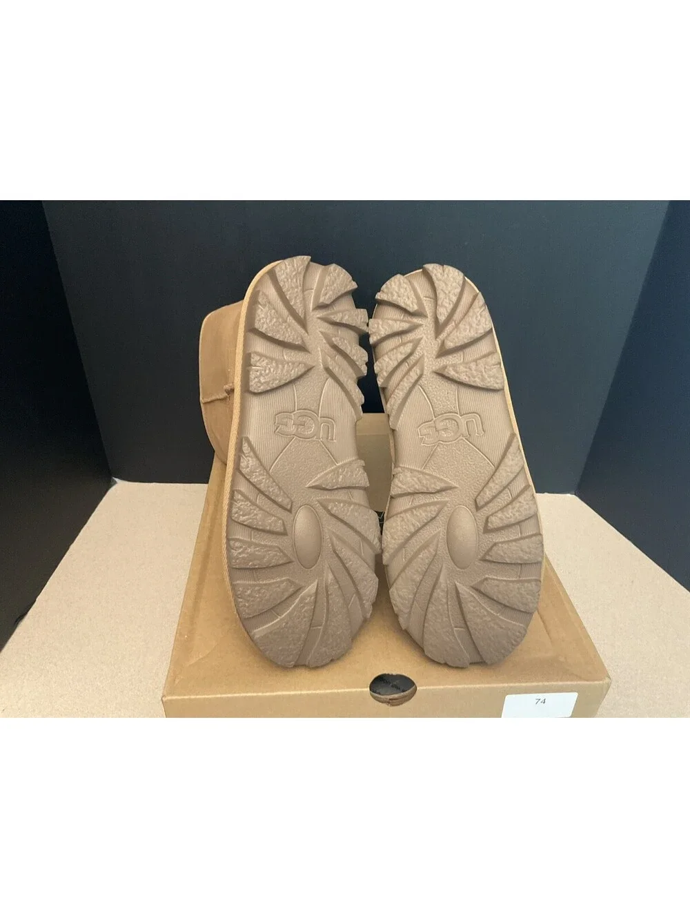 UGG new womens